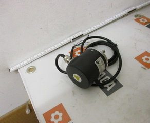 Энкодер
Incremental encoder, Easydic Series
EB58, Flange 36 clamping flange, Shaft
8mm, 5-30VDC, Output Push-Pull-HTL,
Cable 1.5m, Resolution 5000 Elco Industrie Automation