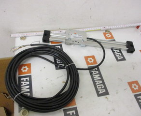 Индикатор AZ16E-000-1-x.xx-1 (2G)
Absolute batteriebetriebene
Positionsanzeige
000 = Standardversion
1 = 1 x Babyzelle intern
xx.x = für AZS
1 = Sensorsteckbar ELGO Electronic