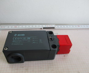 Выключатель защитный соленоидный, в к-те с ключом-актуатором (Safety switch with solenoid and separate actuator) Pizzato Elettrica
