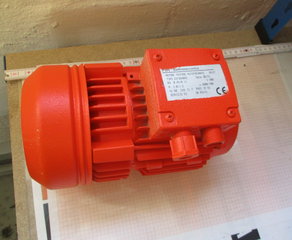 ЭЛЕКТРИЧЕСКАЯ ЦЕПНАЯ ТАЛЬ
AK2 500KG ELECTRIC CHAIN HOIST ON PUSH TROLLEY 3M. (special with Food grease as Serial Nr . 292308/01 FIR Elettromeccanica