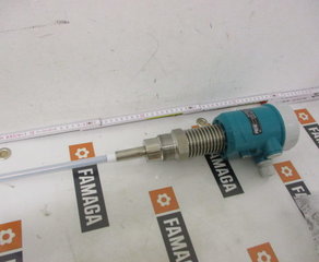 Емкостный стержневой зонд 
Capacitive rod probe for liquids and dust
(CLT4) Base: Suitable for level measurement
Installation in the top of metallic tanks; 3m max.
(F) Version: Spacer-cooling-fins compact in stainless-steel
(22) Electronic preamplifier: TC22, 4÷20mA, calibration by
2 push-buttons or via RS485, 24Vdc
(L) Housing for electronic preamplifier: PC with blind cap and
osmotic filter - IP67
(12) Process connection: G1