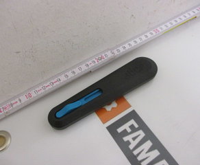 Нож для резки с втягиванием лезвия
Smart-Retract Utility Knife SLICE