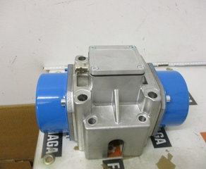 Вибратор
AH 30-14-4
6000 1/min
13,32 kN
200 Hz; 250 V
1,10 kW; 3,15A
ohne Kabel
PF 0,82; IA/IN 3,3 eviro