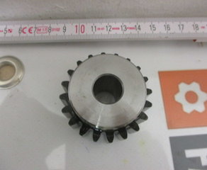 Шестерня
Messritzel MR7.5-20
gerade verzahnt
Bohrung Ø15mm Güdel / Gudel / Güdel SUMER