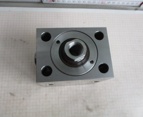 Гидроцилиндр 
ZU 250- G+GS 80/20 Dd
Zylinder brüniert CV Hydraulik