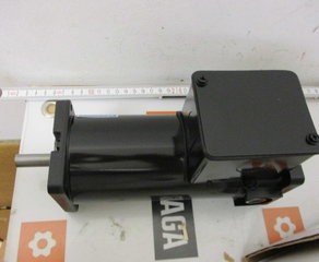 Двигатель
1/6HP.1750RPM.31.TENV.90V.CONT.40C.
1.0SF.SQ. FLANGE.DC
SUBFHP.CM31D17NZ8D
Model# M1120042.00 Catalog#
M1120042.00 Leeson (brand of Regal Beloit)