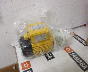 Центробежный насос
SCHMITT-Kreiselpumpe
Typ U 100/PVDF, Ausf.ührung C-E
normalansaugend
Laufradeinsatz, Konterung und
Wellenhülse aus Edelstahl
Gleitringdichtung Größe 15
Kohle/Keramik/FKM/HC-Feder
Motor: 0,18 kW, 230/400 V-3ph., 50 Hz
B3/14, IP55, 2800 U/min Schmitt