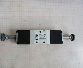 Пневматический клапан
Elva 5/3 C.A. 1/8 D.10 KPM