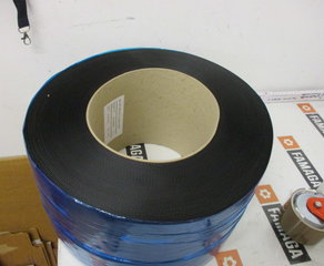 Полипропиленовая лента
Размер ленты 11,8*0,55 мм.
Размер бобины 200 мм. - 2500 м.
Цвет - черный. Mosca